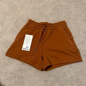 lululemon Loungeful HR Short 4” size 6